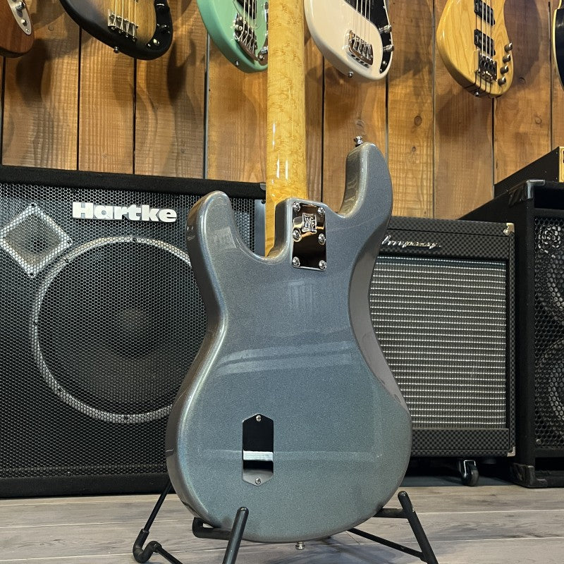 MusicMan Classic Sabre Bass