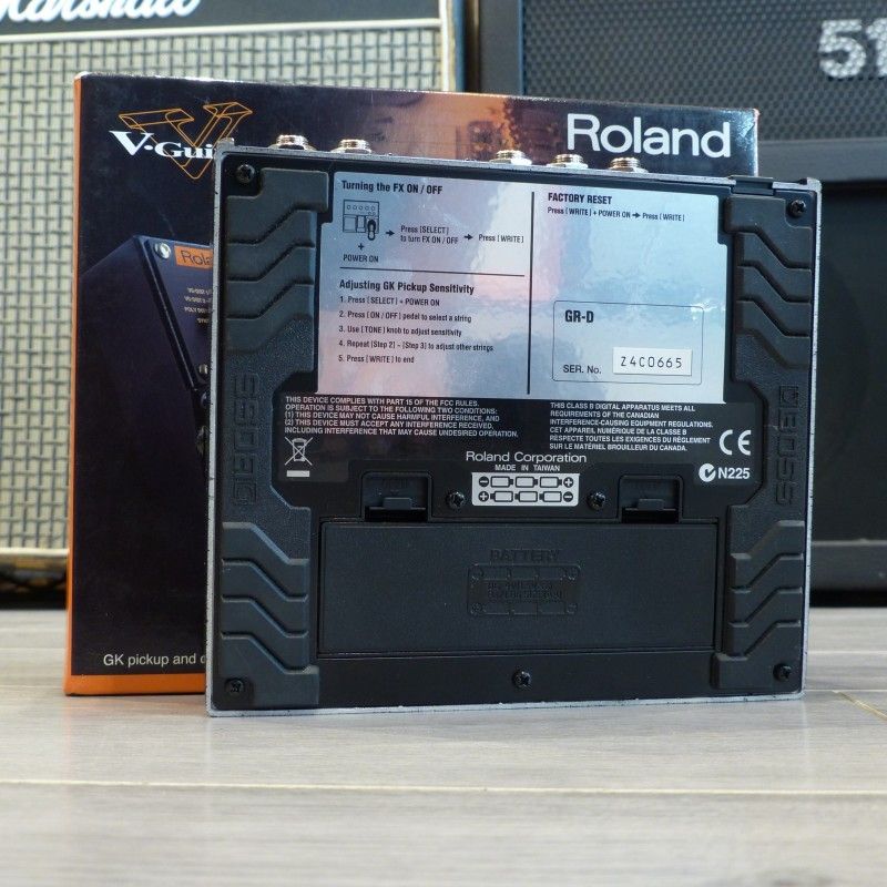 Roland GR-D V-Guitar Distortion