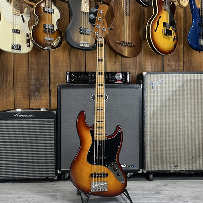 Sire Marcus Miller V5 Sunburst 5 Cordes