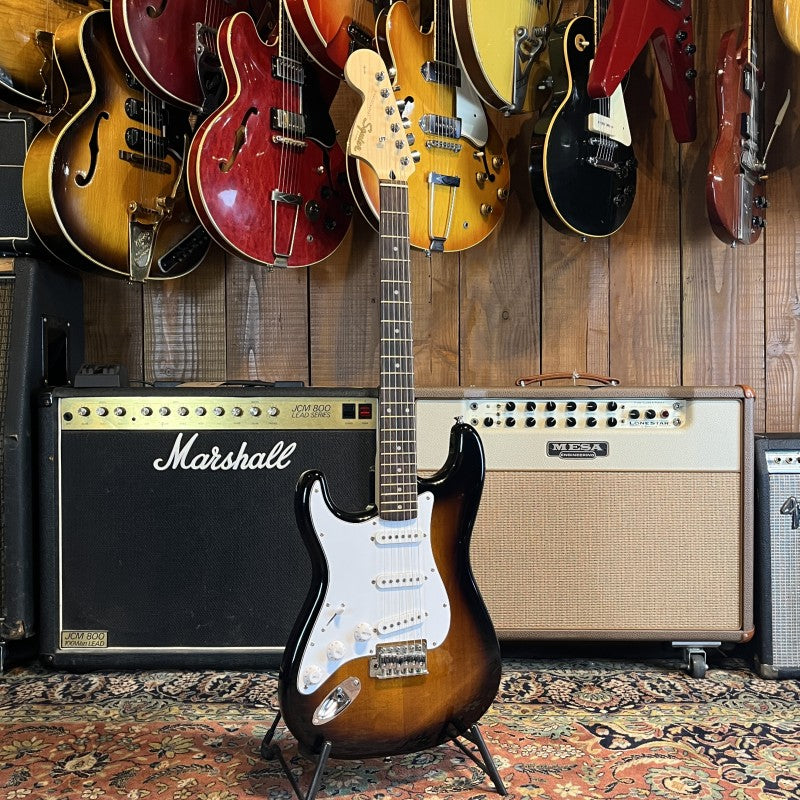 Squier Affinity Stratocaster Gaucher