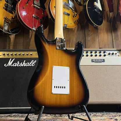 Squier Affinity Stratocaster Gaucher