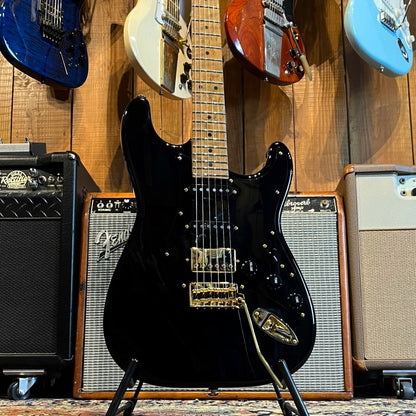 Suhr Mateus Asato Signature Classic S  Black Gloss
