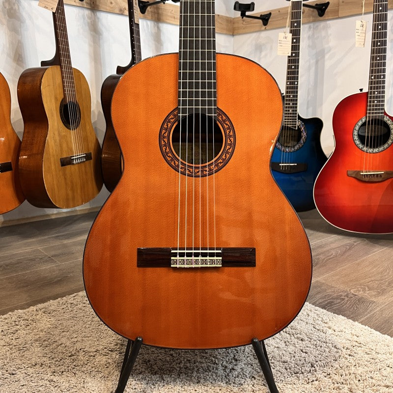 SUZUKI N36 Classical Guitar