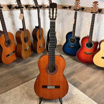 SUZUKI N36 Classical Guitar