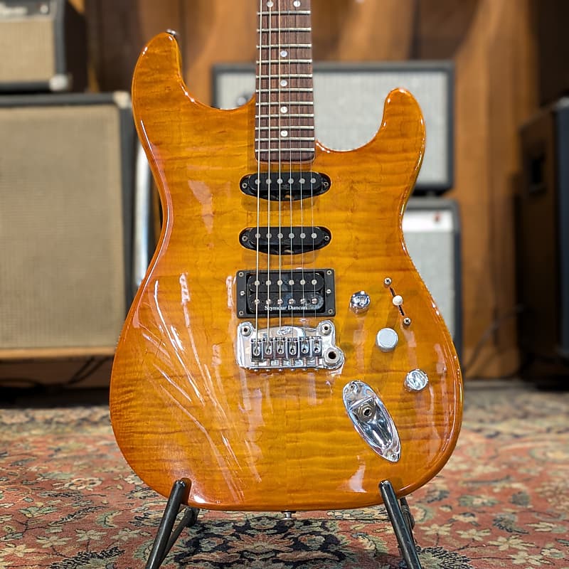 G&L Fullerton Deluxe Legacy HSS - Honey Burst