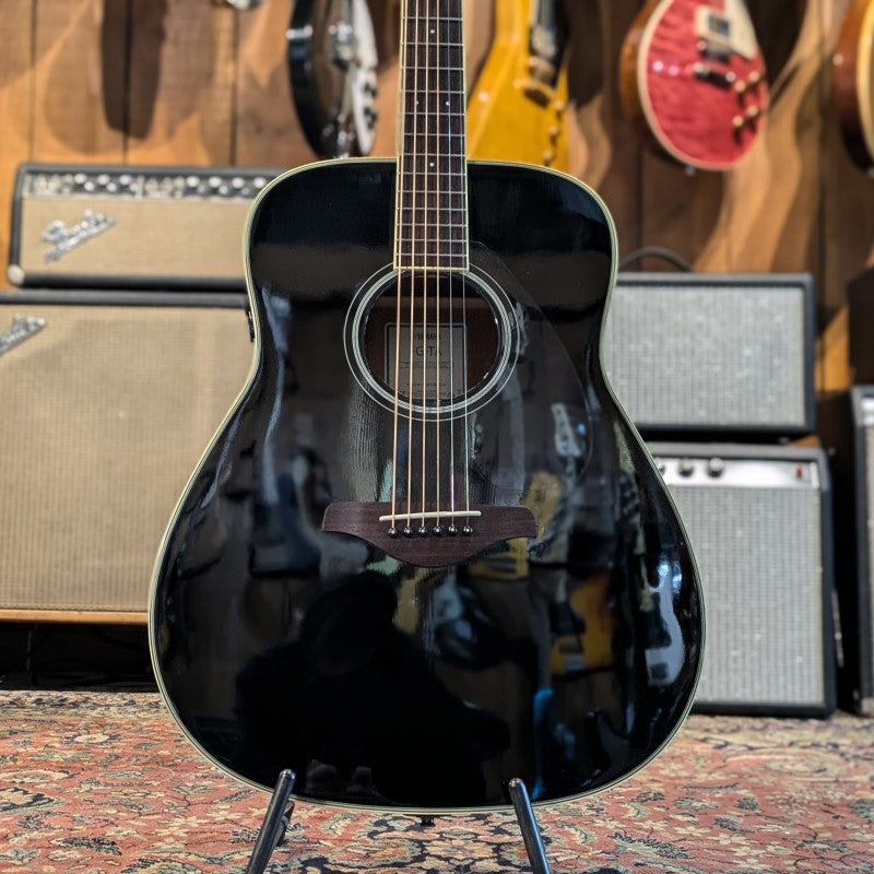 Yamaha FG-TA TransAcoustic Dreadnought